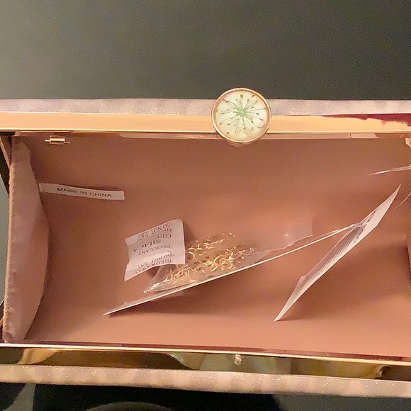 Bedazzled Leopard Print Evening clutch - Picture 4 of 5